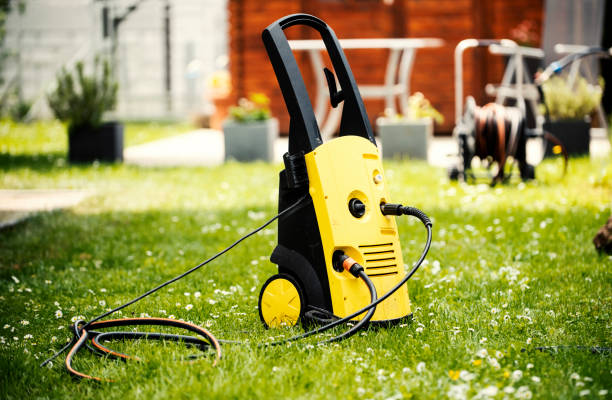 Best Driveway Pressure Washing  in Basehor, KS